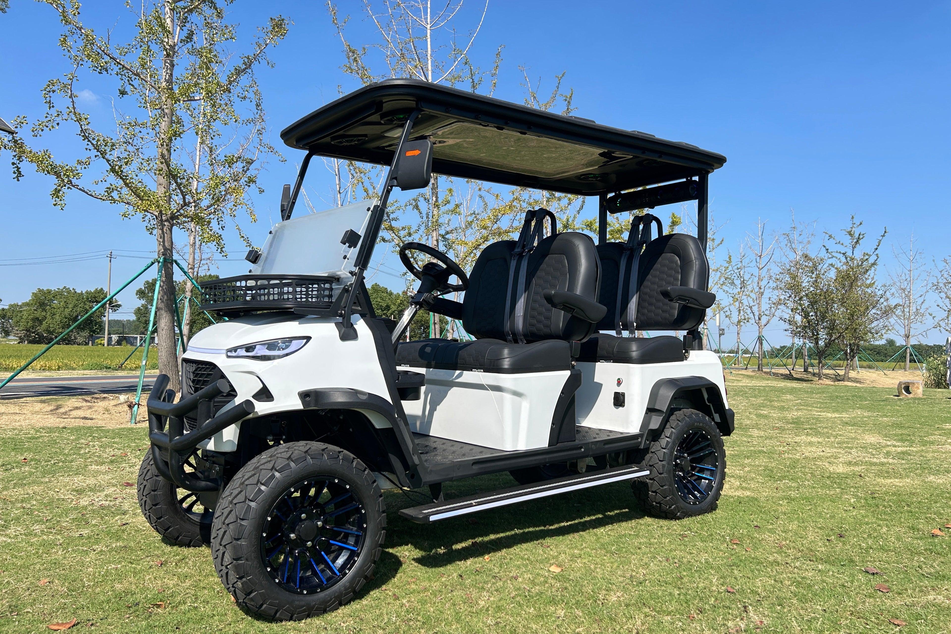4-Seater Lifted Electric Golf Buggy – JSH0703