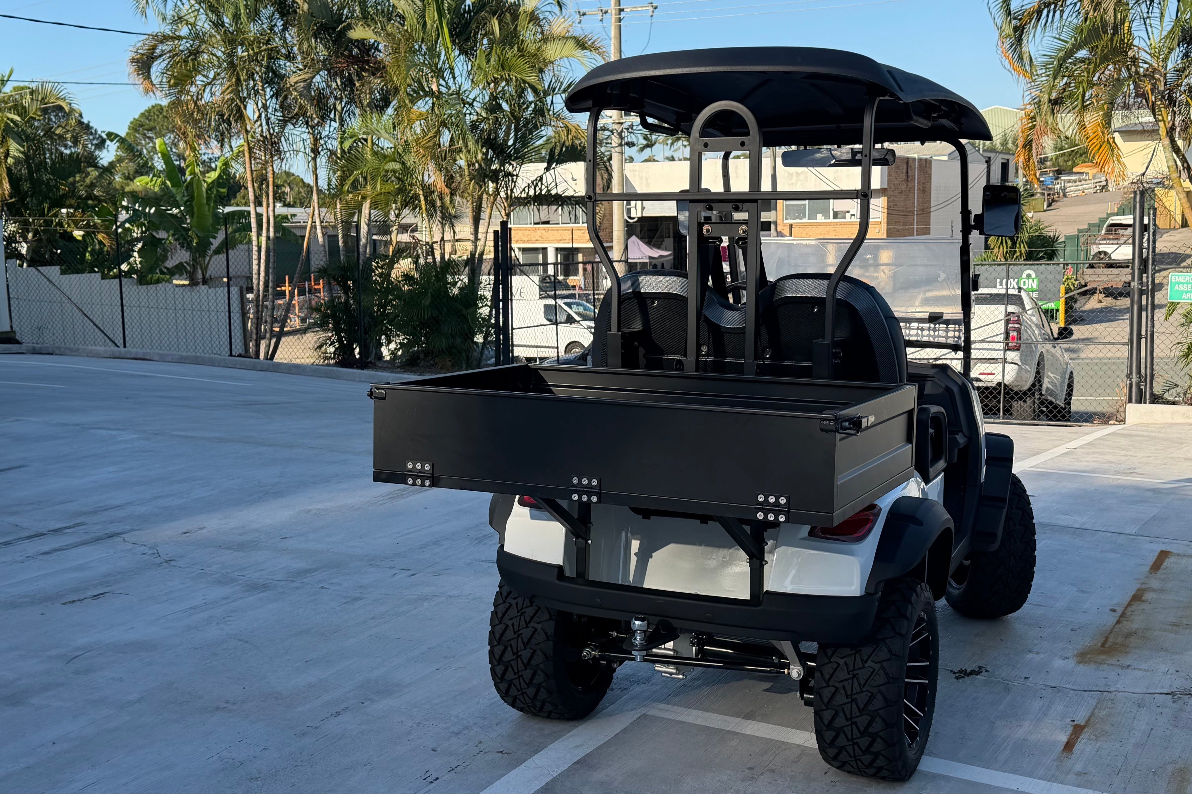 2-Seater Electric Utility Buggy with Tray – JSH0707