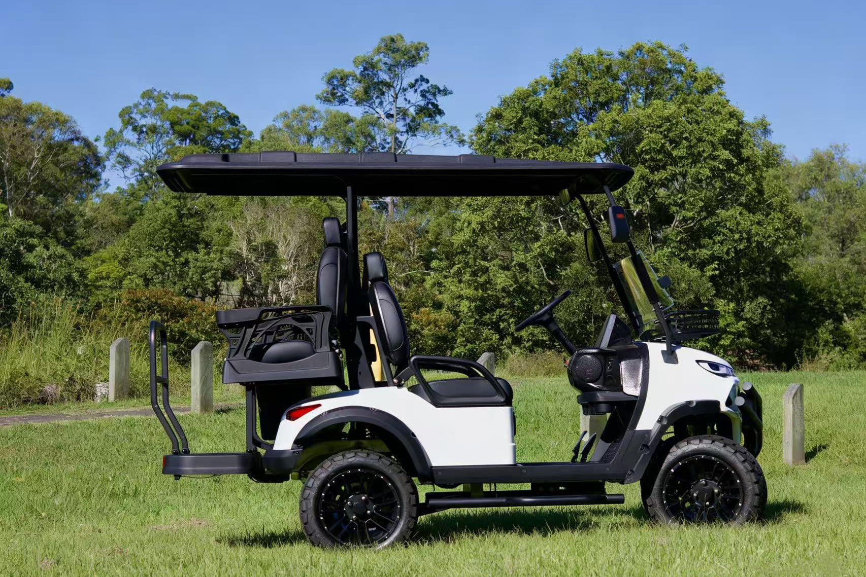 2+2 Seater Electric Golf Buggy – Lifted (JSH0702)